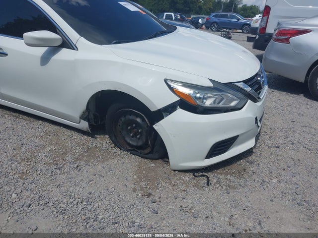2018 Nissan Altima 2.5 S მანქანა იყიდება აუქციონზე, vin: 1N4AL3AP8JC176759, აუქციონის ნომერი: 46029128
