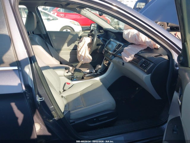 Продажа на аукционе авто 2016 Honda Accord Ex-l, vin: 1HGCR2F86GA010131, номер лота: 46029134