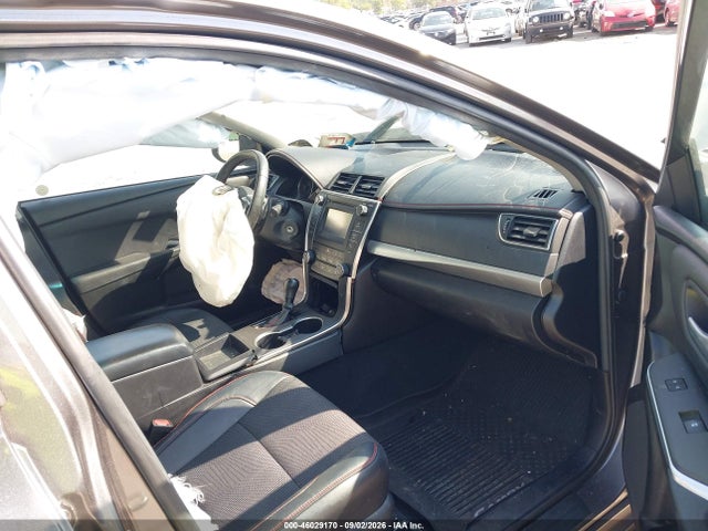 46029170 :رقم المزاد ، 4T1BF1FK5HU321179 vin ، 2017 Toyota Camry Se مزاد بيع