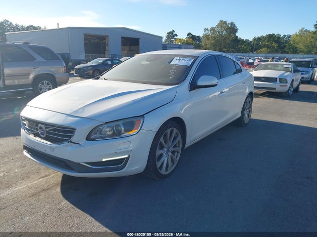 2016 Volvo S60 Inscription T5 Drive-e Platinum მანქანა იყიდება აუქციონზე, vin: LYV402FM5GB103144, აუქციონის ნომერი: 46029199