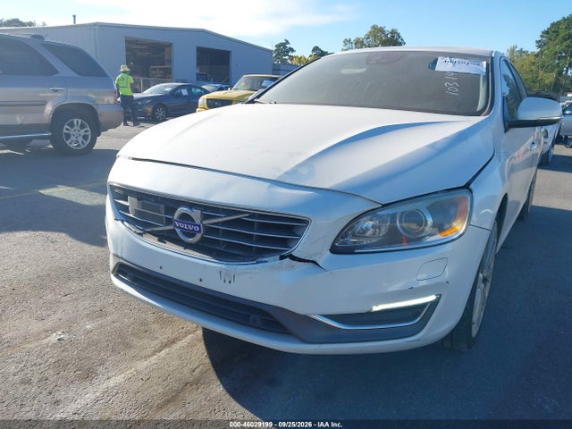 2016 Volvo S60 Inscription T5 Drive-e Platinum მანქანა იყიდება აუქციონზე, vin: LYV402FM5GB103144, აუქციონის ნომერი: 46029199