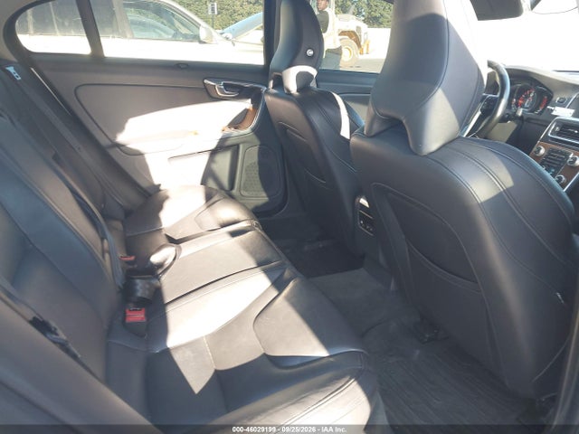 2016 Volvo S60 Inscription T5 Drive-e Platinum მანქანა იყიდება აუქციონზე, vin: LYV402FM5GB103144, აუქციონის ნომერი: 46029199