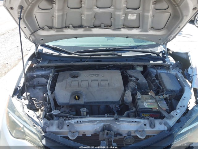 Toyota COROLLA LE 2018 5YFBURHE2JP810951 Image 10