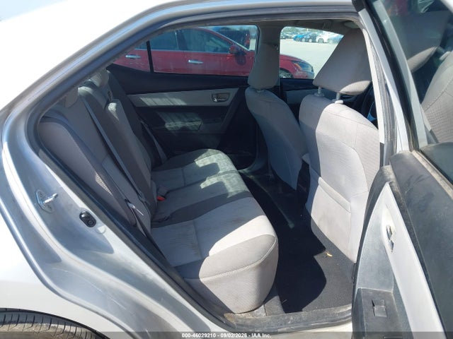 Toyota COROLLA LE 2018 5YFBURHE2JP810951 Image 8