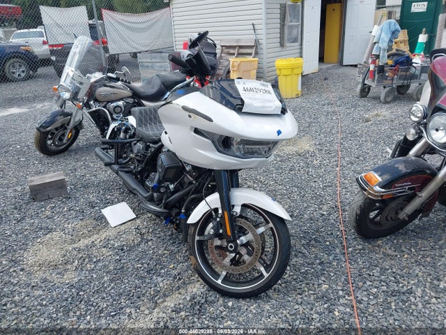 46029288 :رقم المزاد ، 1HD1KH71XSB631100 vin ، 2025 Harley-davidson Fltrx مزاد بيع