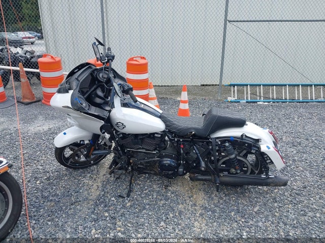 46029288 :رقم المزاد ، 1HD1KH71XSB631100 vin ، 2025 Harley-davidson Fltrx مزاد بيع