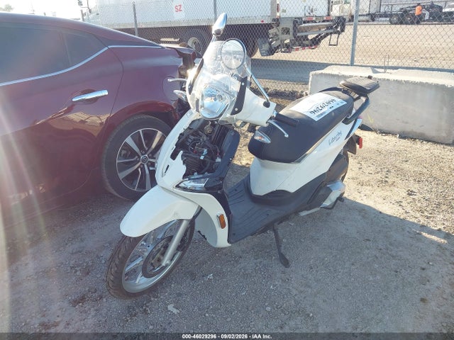 Piaggio Liberty 150 2021 ZAPM898G4M7002152 Image 2