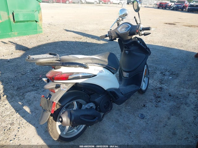 Piaggio Liberty 150 2021 ZAPM898G4M7002152 Image 4