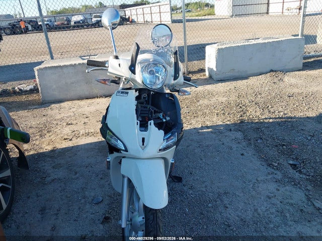 Piaggio Liberty 150 2021 ZAPM898G4M7002152 Image 5