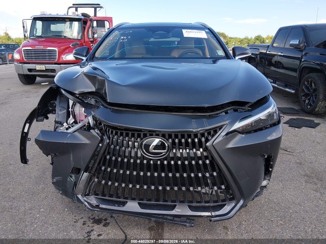 2T2GGCEZ7TC124422 Lexus Nx 350 Premium
