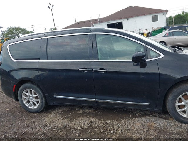 Продаж на аукціоні авто 2020 Chrysler Pacifica Touring L, vin: 2C4RC1BG9LR230130, номер лоту: 46029436