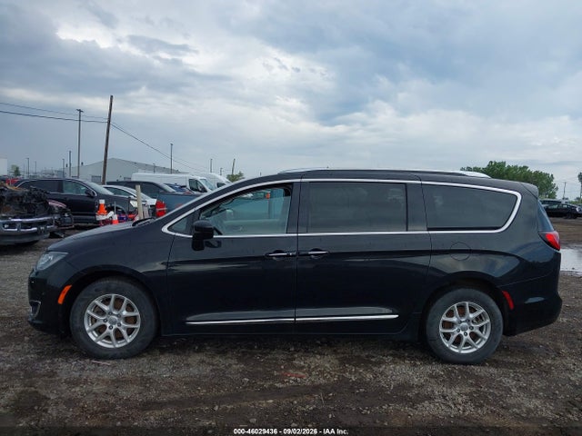 Продаж на аукціоні авто 2020 Chrysler Pacifica Touring L, vin: 2C4RC1BG9LR230130, номер лоту: 46029436