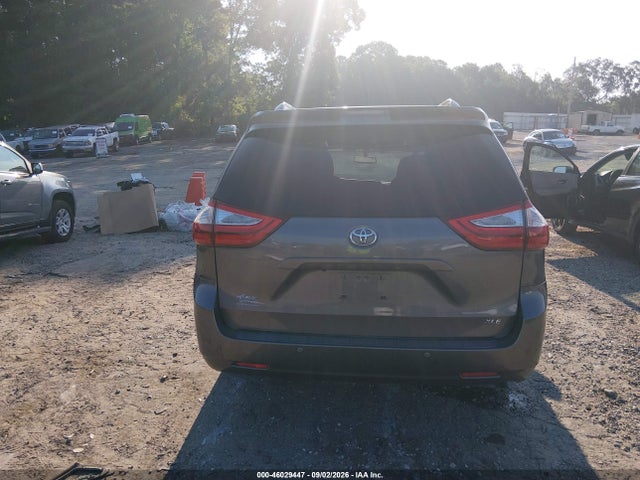 Продажа на аукционе авто 2017 Toyota Sienna Xle 8 Passenger, vin: 5TDYZ3DC1HS865292, номер лота: 46029447