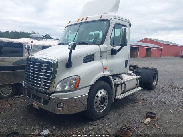 Продажа на аукционе авто 2013 Freightliner Cascadia 113, vin: 1FUBGADV2DLBW3605, номер лота: 46029458