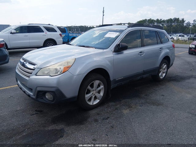 46029479 :رقم المزاد ، 4S4BRBAC6E3321805 vin ، 2014 Subaru Outback 2.5i مزاد بيع