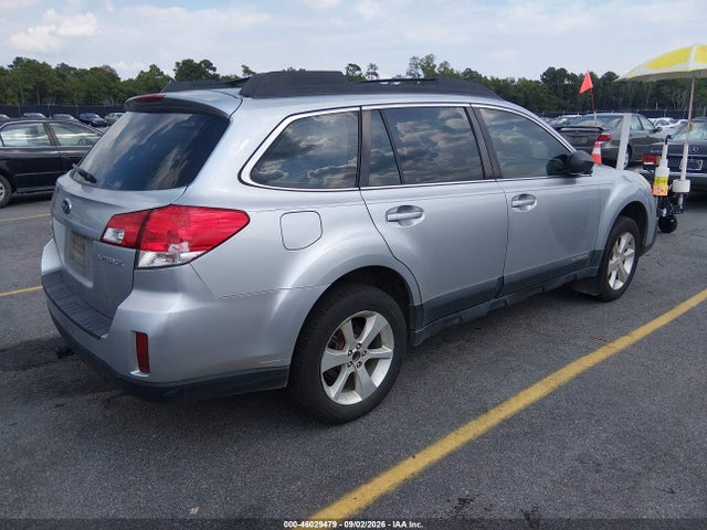46029479 :رقم المزاد ، 4S4BRBAC6E3321805 vin ، 2014 Subaru Outback 2.5i مزاد بيع