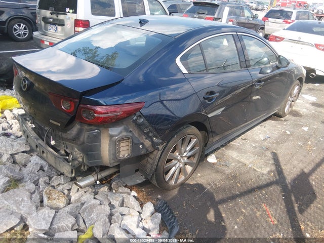2019 Mazda Mazda3 Premium Package მანქანა იყიდება აუქციონზე, vin: 3MZBPAEMXKM101808, აუქციონის ნომერი: 46029488