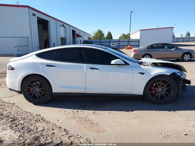 Tesla Model S 85d/p85d 2015 5YJSA1E48FF117259 Image 13