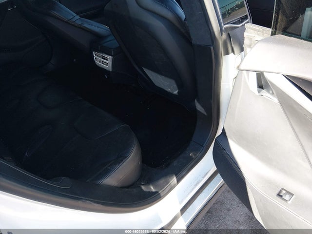 Tesla Model S 85d/p85d 2015 5YJSA1E48FF117259 Image 8