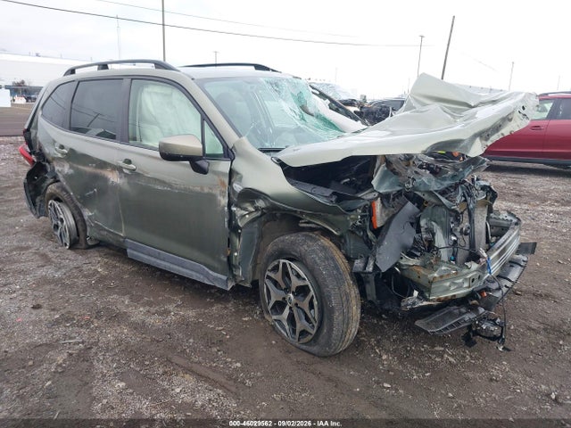 2019 Subaru Forester Premium მანქანა იყიდება აუქციონზე, vin: JF2SKAEC9KH441014, აუქციონის ნომერი: 46029562