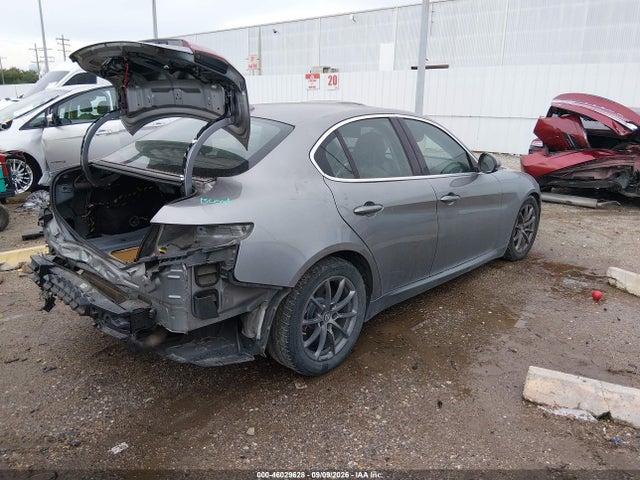 Alfa Romeo Giulia Rwd 2018 ZARFAEBN2J7581822 Image 4