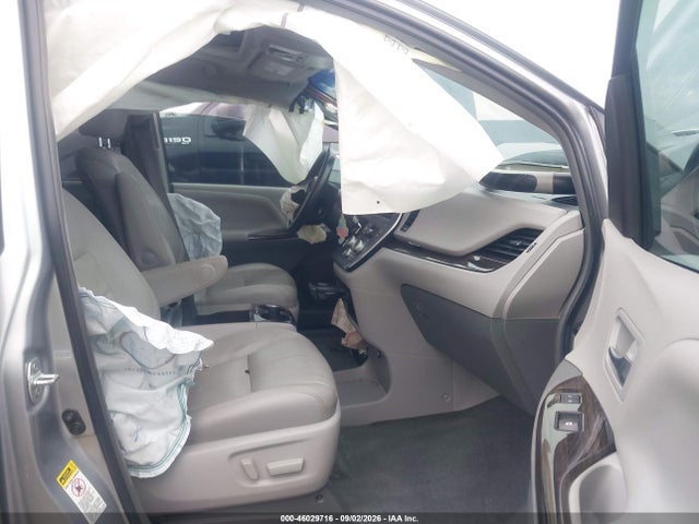 Aukcja sprzedaży 2017 Toyota Sienna Xle 8 Passenger, vin: 5TDYZ3DC6HS844227, numer aukcji: 46029716