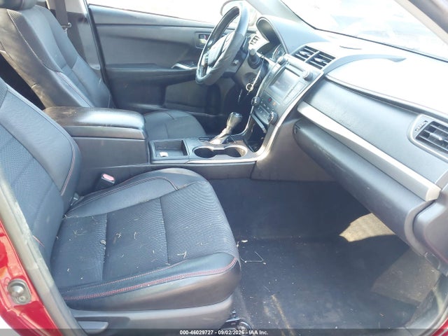 46029727 :رقم المزاد ، 4T1BF1FK5HU673288 vin ، 2017 Toyota Camry Se مزاد بيع