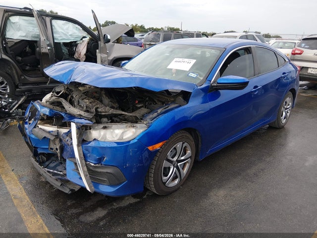 Honda Civic Lx 2018 2HGFC2F54JH584188 Image 2