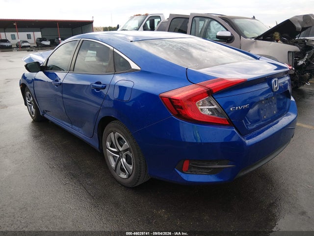 Honda Civic Lx 2018 2HGFC2F54JH584188 Image 3