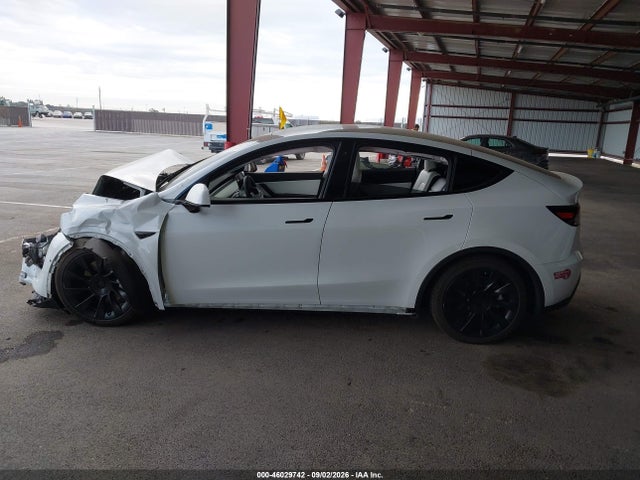 7SAYGDEE0NF487643 Tesla Model Y Long Range Dual Motor All-wheel Drive