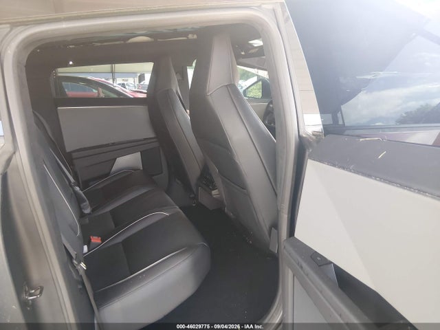 7G2CEHED1SA058495 Tesla Cybertruck All-wheel Drive