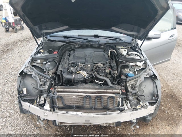 46029792 :رقم المزاد ، WDDGF8AB3EA943261 vin ، 2014 Mercedes-benz C 300 Luxury 4matic مزاد بيع