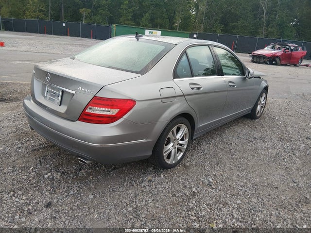 46029792 :رقم المزاد ، WDDGF8AB3EA943261 vin ، 2014 Mercedes-benz C 300 Luxury 4matic مزاد بيع
