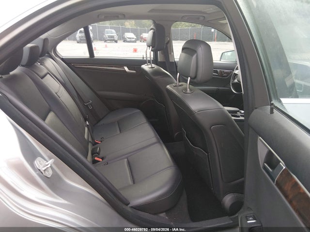 46029792 :رقم المزاد ، WDDGF8AB3EA943261 vin ، 2014 Mercedes-benz C 300 Luxury 4matic مزاد بيع