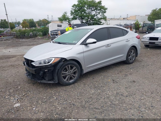 Hyundai ELANTRA SEL 2018 5NPD84LFXJH332338 Image 2
