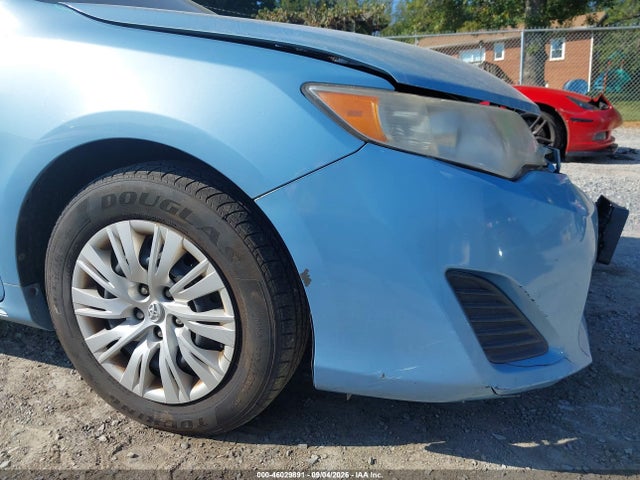 2014 Toyota Camry Le მანქანა იყიდება აუქციონზე, vin: 4T4BF1FK3ER366848, აუქციონის ნომერი: 46029891