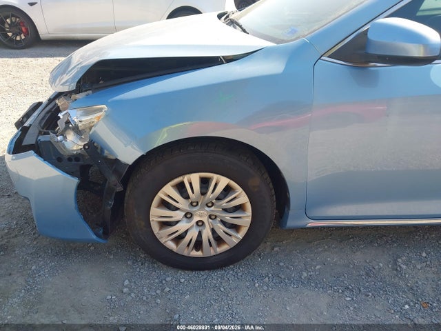 2014 Toyota Camry Le მანქანა იყიდება აუქციონზე, vin: 4T4BF1FK3ER366848, აუქციონის ნომერი: 46029891