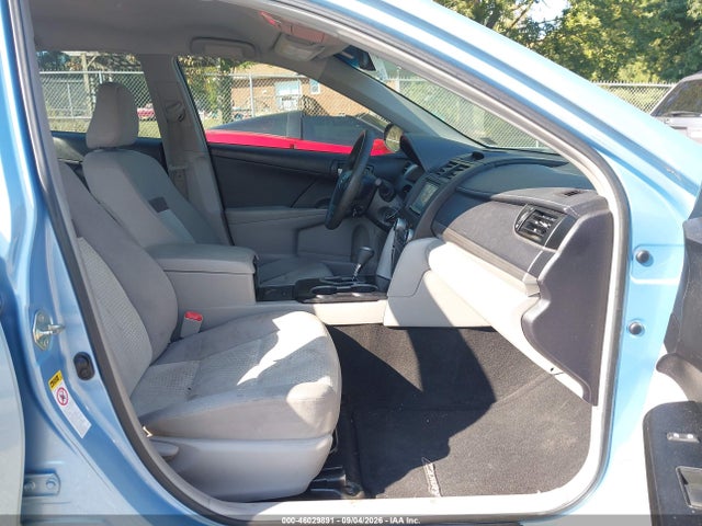 2014 Toyota Camry Le მანქანა იყიდება აუქციონზე, vin: 4T4BF1FK3ER366848, აუქციონის ნომერი: 46029891