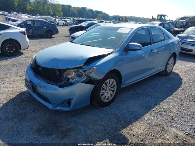 2014 Toyota Camry Le მანქანა იყიდება აუქციონზე, vin: 4T4BF1FK3ER366848, აუქციონის ნომერი: 46029891