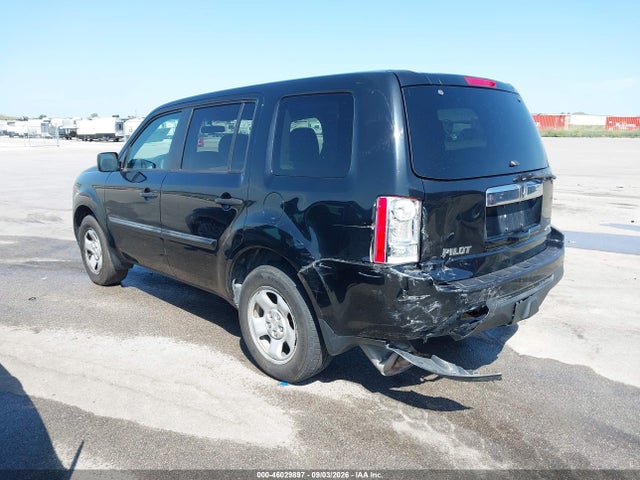 Honda PILOT LX 2015 5FNYF4H21FB047644 Image 3