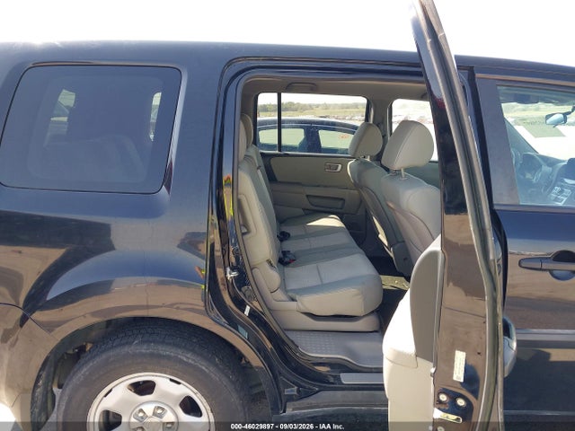 Honda PILOT LX 2015 5FNYF4H21FB047644 Image 8