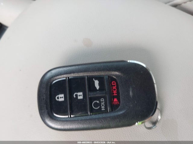 Продажа на аукционе авто 2025 Honda Hr-v 2wd Ex-l, vin: 3CZRZ1H72SM737974, номер лота: 46029933