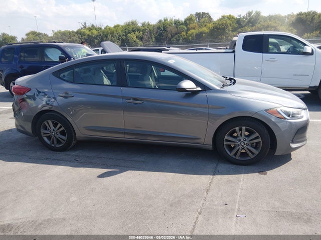 Продажа на аукционе авто 2018 Hyundai Elantra Sel, vin: 5NPD84LF1JH241104, номер лота: 46029946