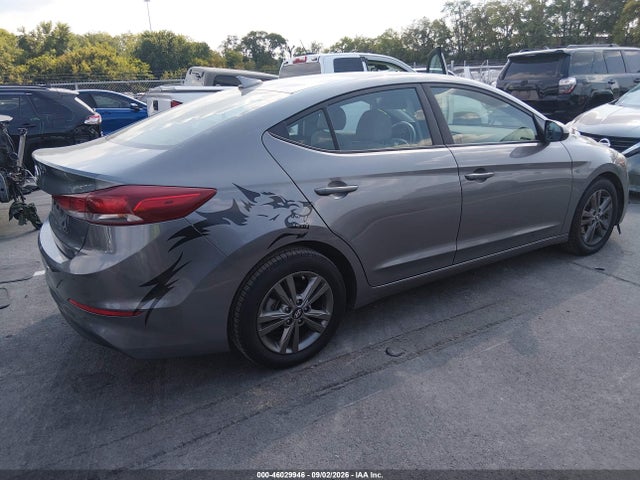 Продажа на аукционе авто 2018 Hyundai Elantra Sel, vin: 5NPD84LF1JH241104, номер лота: 46029946