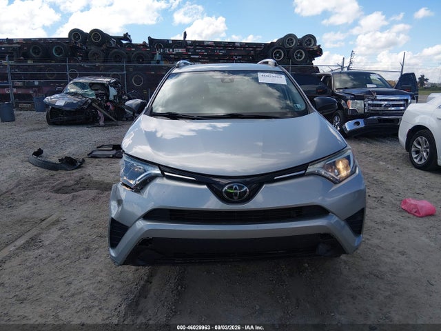 Продаж на аукціоні авто 2018 Toyota Rav4 Le, vin: JTMBFREV7JJ218576, номер лоту: 46029963