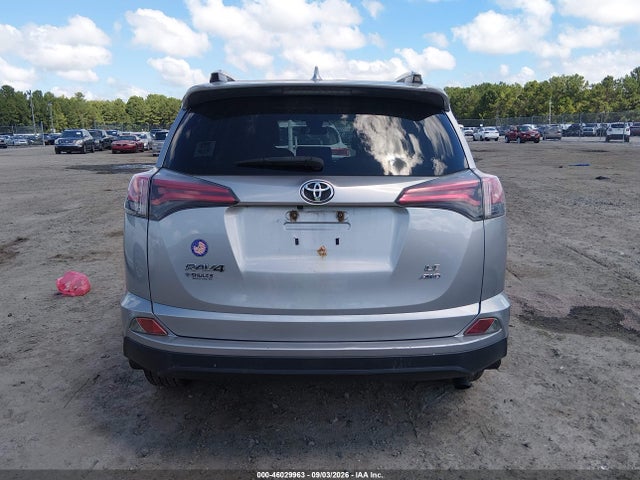 Продаж на аукціоні авто 2018 Toyota Rav4 Le, vin: JTMBFREV7JJ218576, номер лоту: 46029963