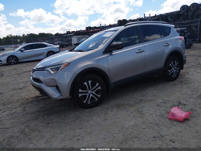 Продаж на аукціоні авто 2018 Toyota Rav4 Le, vin: JTMBFREV7JJ218576, номер лоту: 46029963