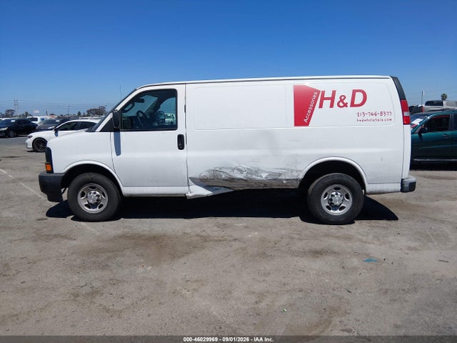 Chevrolet Express 2500 Work Van 2017 1GCWGAFF9H1126953 Image 14