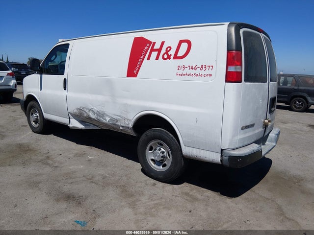 Chevrolet Express 2500 Work Van 2017 1GCWGAFF9H1126953 Image 3