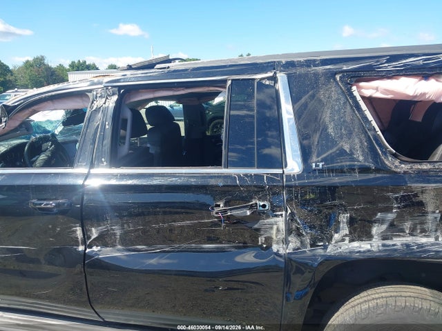 1GNSKJKC4FR710109 Chevrolet Suburban 1500 Lt